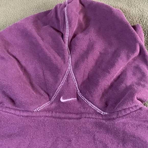 Nike purple, long sleeve, hooded sweatshirt. Zip up. Front pockets. Size large - Picture 9 of 9